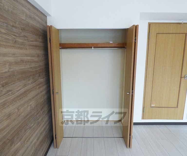 収納　広々とした収納です。