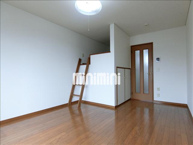 居室・リビング　７．６帖の洋室です。