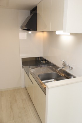 キッチン　人気で使用しやすい独立型キッチン採用です♪