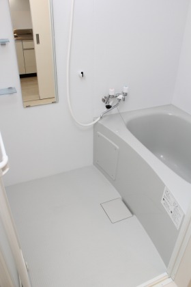 バス・シャワールーム　広々とした浴室で快適お風呂ライフ♪