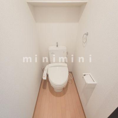 トイレ　※写真は他号室を含む為現状優先とさせて頂きます