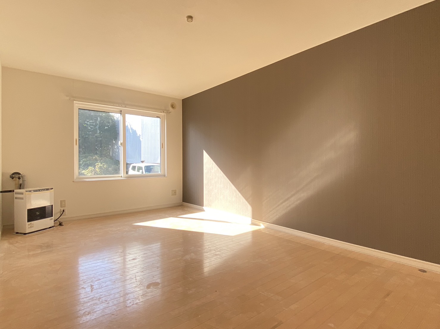 居室・リビング　※他号室のお写真です。