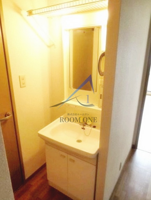 洗面設備　洗面台です。