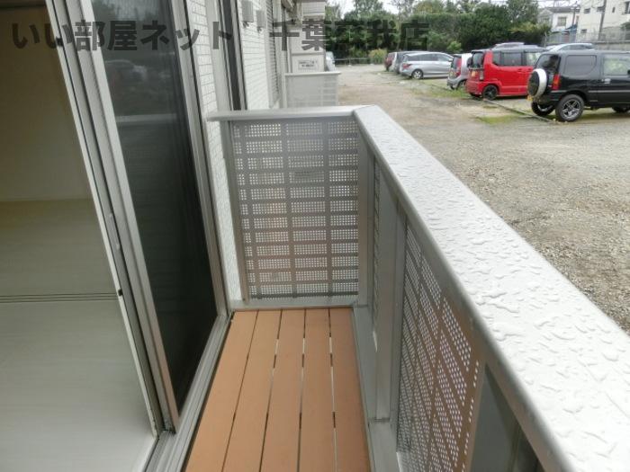 バルコニー　バルコニーからの眺めを楽しみながら食事をしませんか