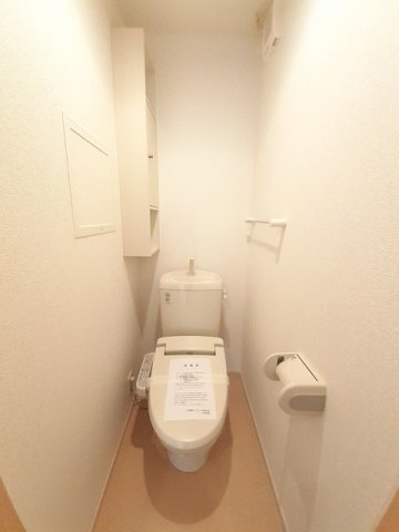 トイレ　清潔感のあるトイレです