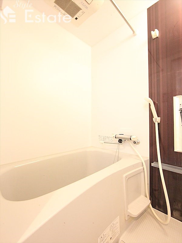 バス・シャワールーム　バスルーム