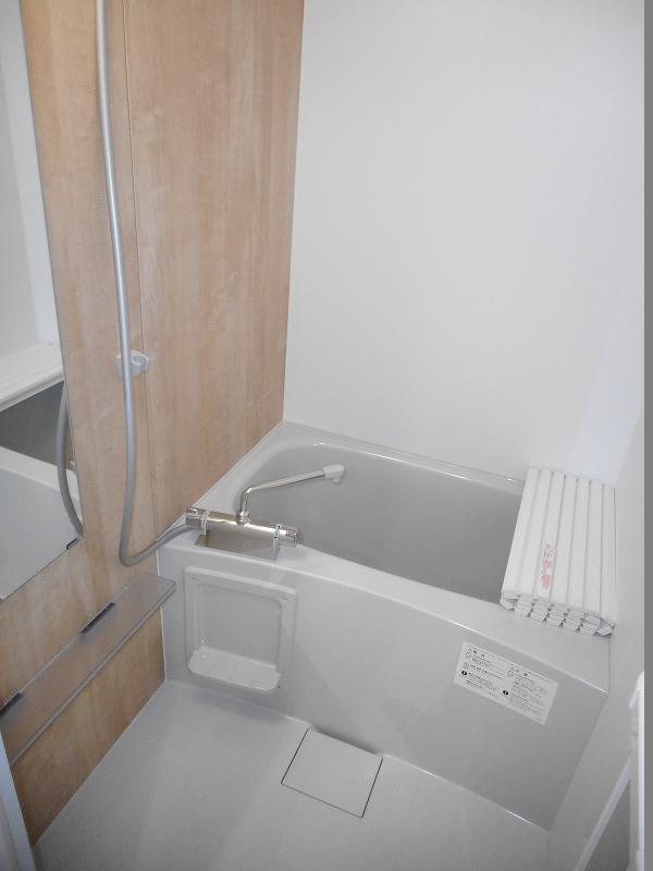 バス・シャワールーム　※別部屋の参考写真です。