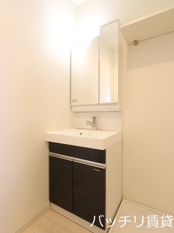 洗面設備　画像はイメージの為、色や間取りが若干異なりますが、現況を優先