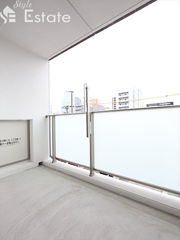 バルコニー　バルコニー