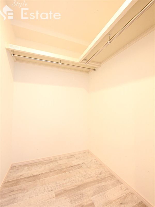 収納　ウォークインクローゼット