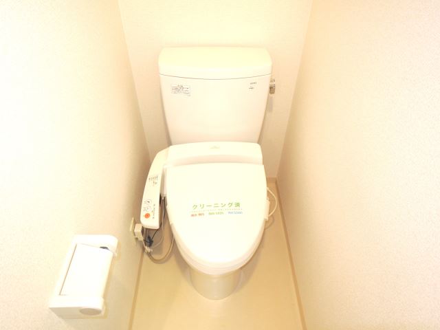 トイレ　ウォッシュレット付きです