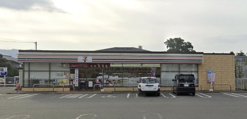 コンビニ　セブンイレブン 久留米北野中央店（コンビニ）まで490m