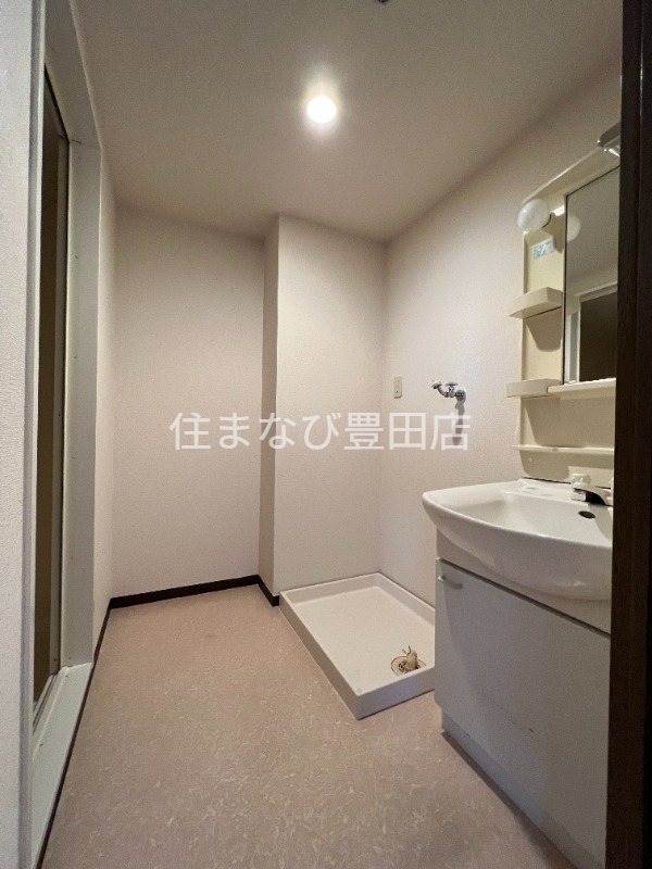 洗面設備　同型別部屋写真