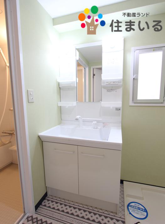 洗面設備　※写真は同型タイプとなります