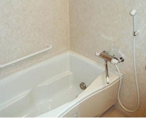 バス・シャワールーム　別部屋参考画像