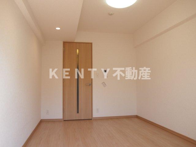 その他部屋・スペース　落ち着いて過ごせるお部屋なので、寝室にいかがでしょうか