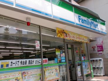 コンビニ　ファミリーマート 音羽一丁目店（コンビニ）まで391m