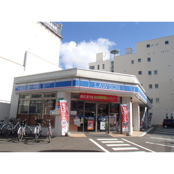 コンビニ　ローソン札幌南5条市電通店（コンビニ）まで106m