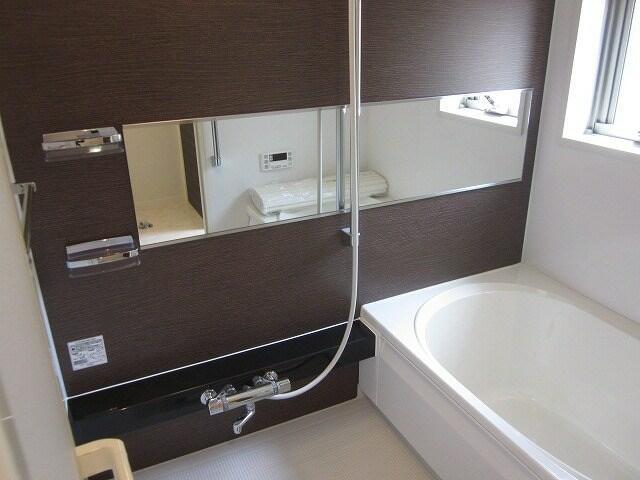 バス・シャワールーム　お風呂です