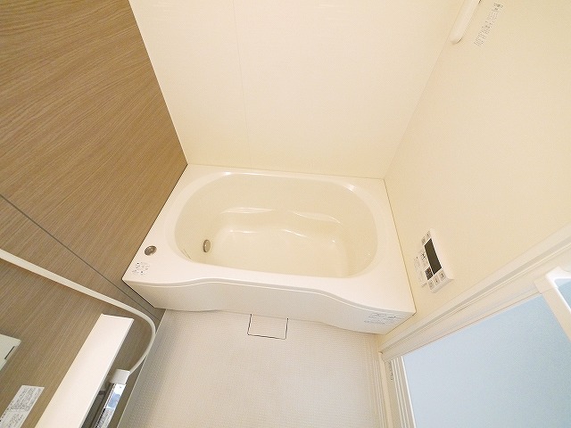 バス・シャワールーム　ゆったり過ごせるお風呂です