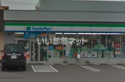 コンビニ　ファミリーマート 函館美原店（コンビニ）まで380m