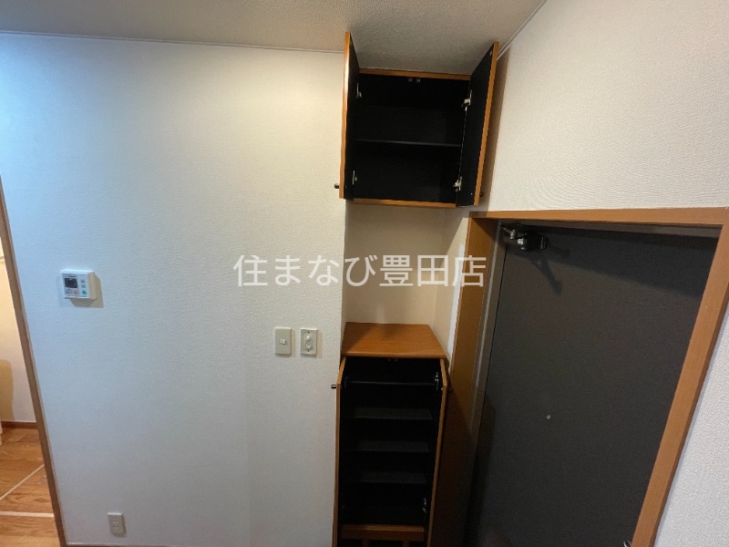 収納　同型タイプ