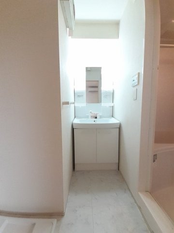 洗面設備　脱衣スペースもあります