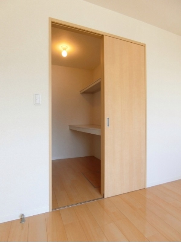 収納　図面と現状に相違がある場合には現状を優先