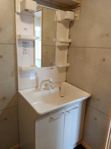 洗面設備　同タイプ