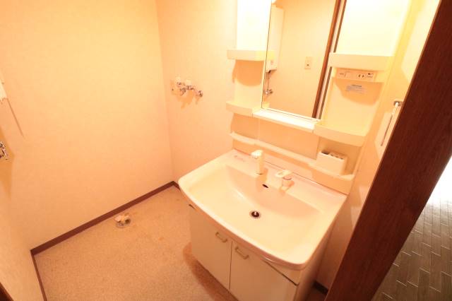 洗面設備　シャンドレで朝の準備バッチリ！