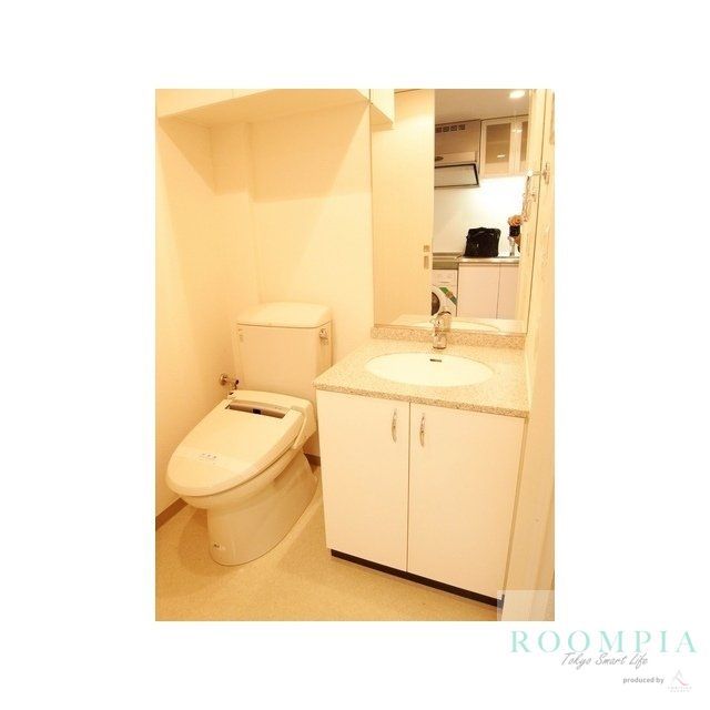 トイレ　※同タイプの別のお部屋です。