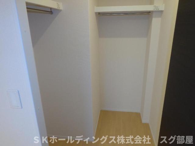 収納　ウォークインクローゼット