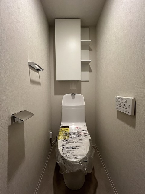 トイレ　※写真は同タイプ住戸です。