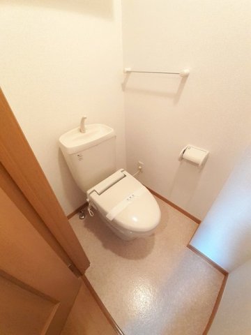 トイレ　シンプルで使いやすいトイレです