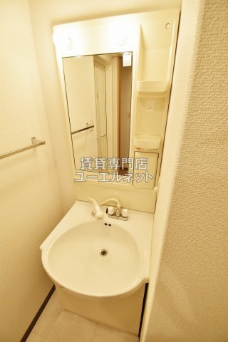 洗面設備　シャワー付洗面台