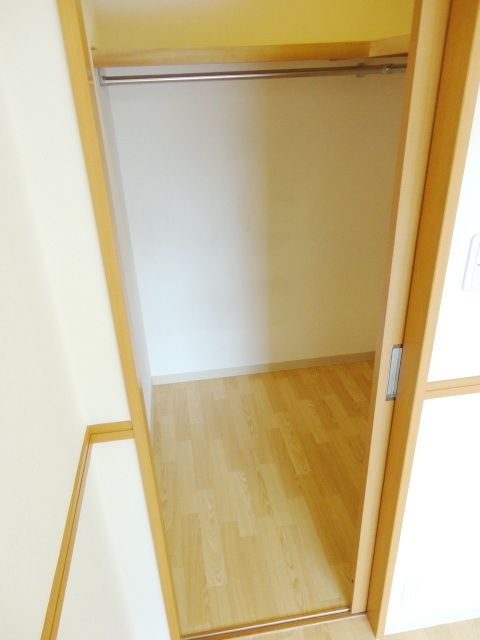 収納　ウォークインクローゼット