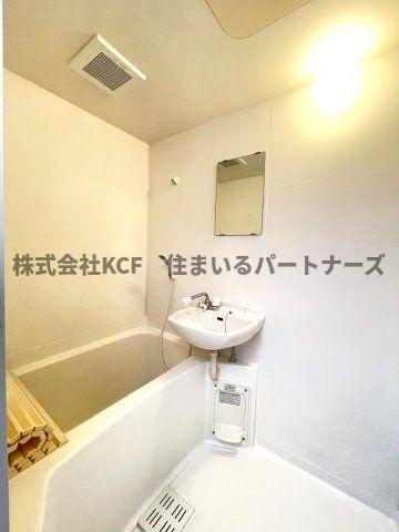 バス・シャワールーム　お風呂で日々の疲れを落としましょう
