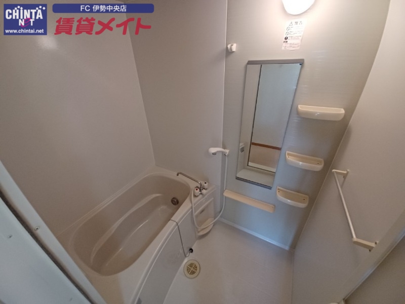 バス・シャワールーム　反転タイプ参考写真