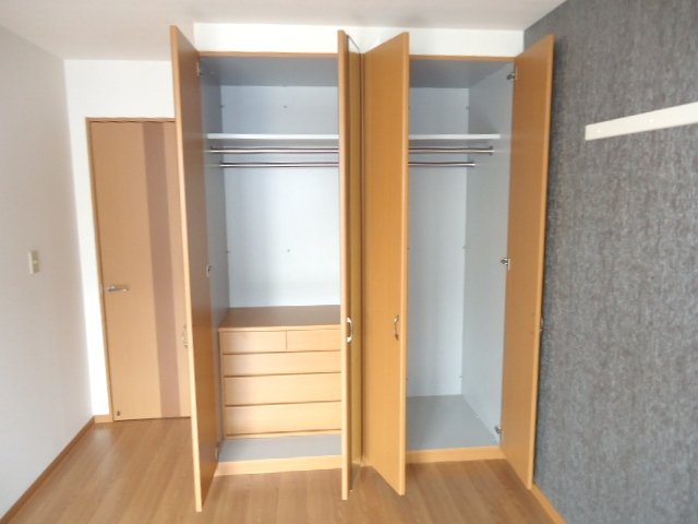 収納　クローゼット