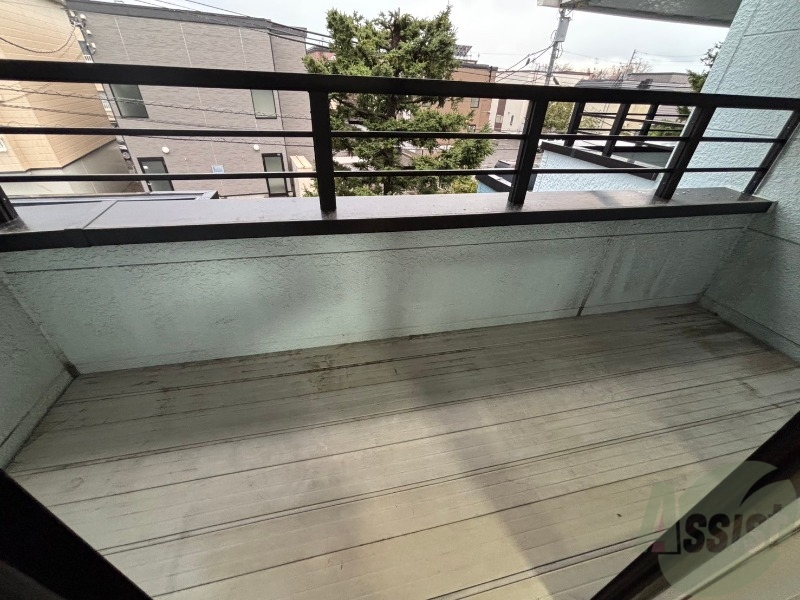 バルコニー　バルコニーが付いていますので一息ついてみてはいかがですか。