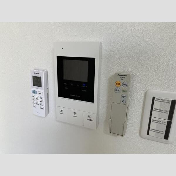 セキュリティ　※写真は同じマンションの違う部屋のものになります。