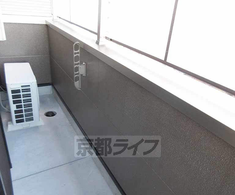 バルコニー　綺麗で広めのバルコニです。