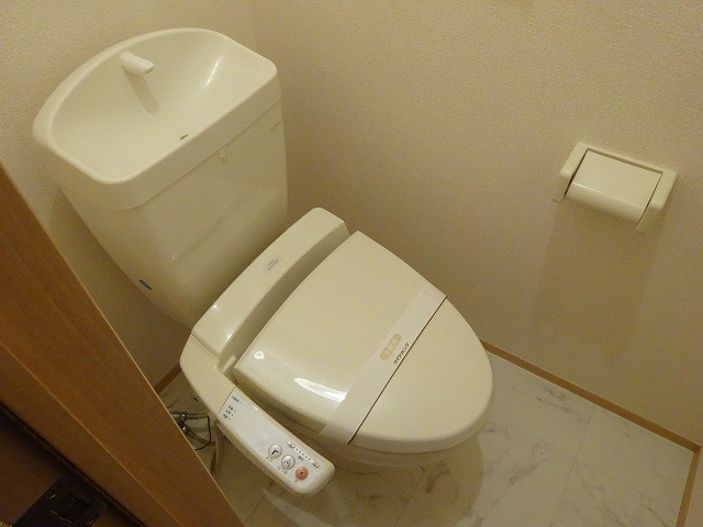 トイレ　※同物件他部屋写真です※