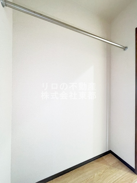収納　奥行のあるウォークインクローゼットならお荷物多い方でも安心☆