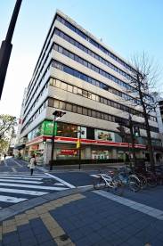 ドラックストア　ツルハドラッグ千葉中央3丁目店（ドラッグストア）まで510m