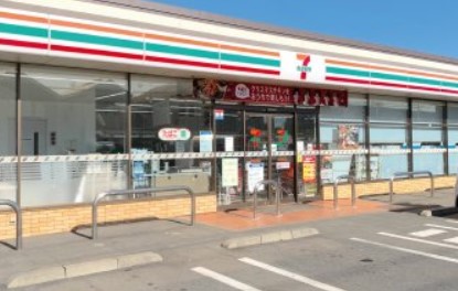 コンビニ　セブンイレブン 横浜阿久和山谷店（コンビニ）まで399m