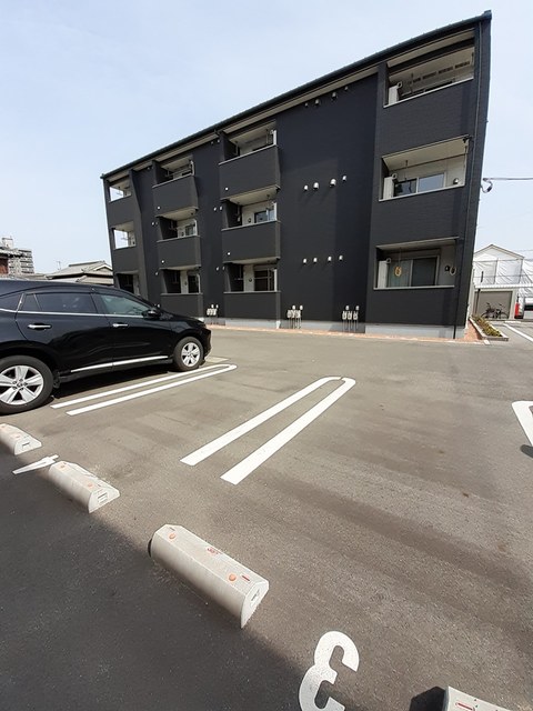 ＪＲ山陽本線 福山駅 バス乗車時間：16分 最寄りバス停で下車 徒歩9分 3階建 築8年のその他写真