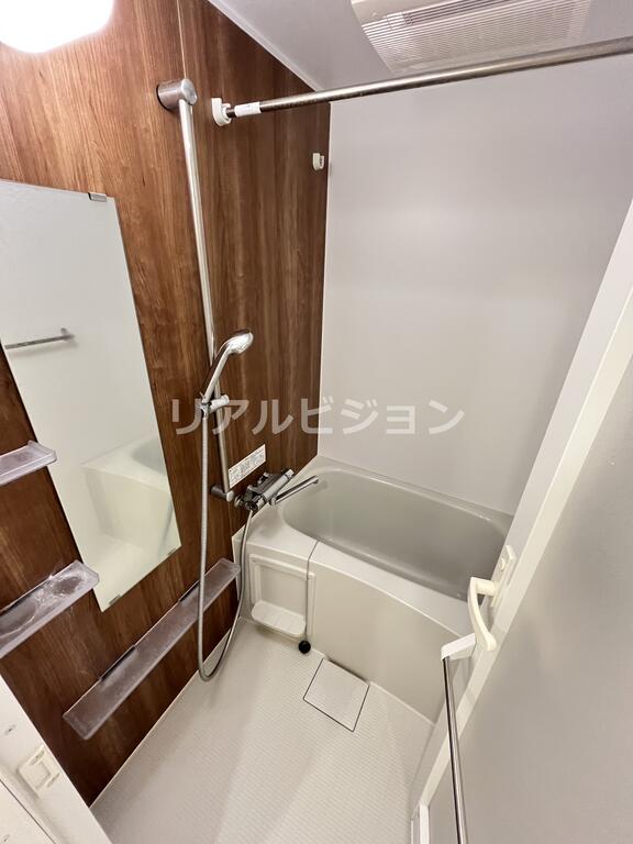 バス・シャワールーム　別部屋参考写真