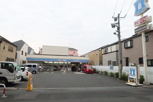 コンビニ　ローソン 市川新田三丁目店（コンビニ）まで365m