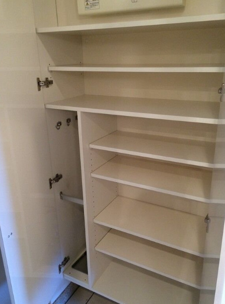 玄関　別部屋の画像を使用しております。